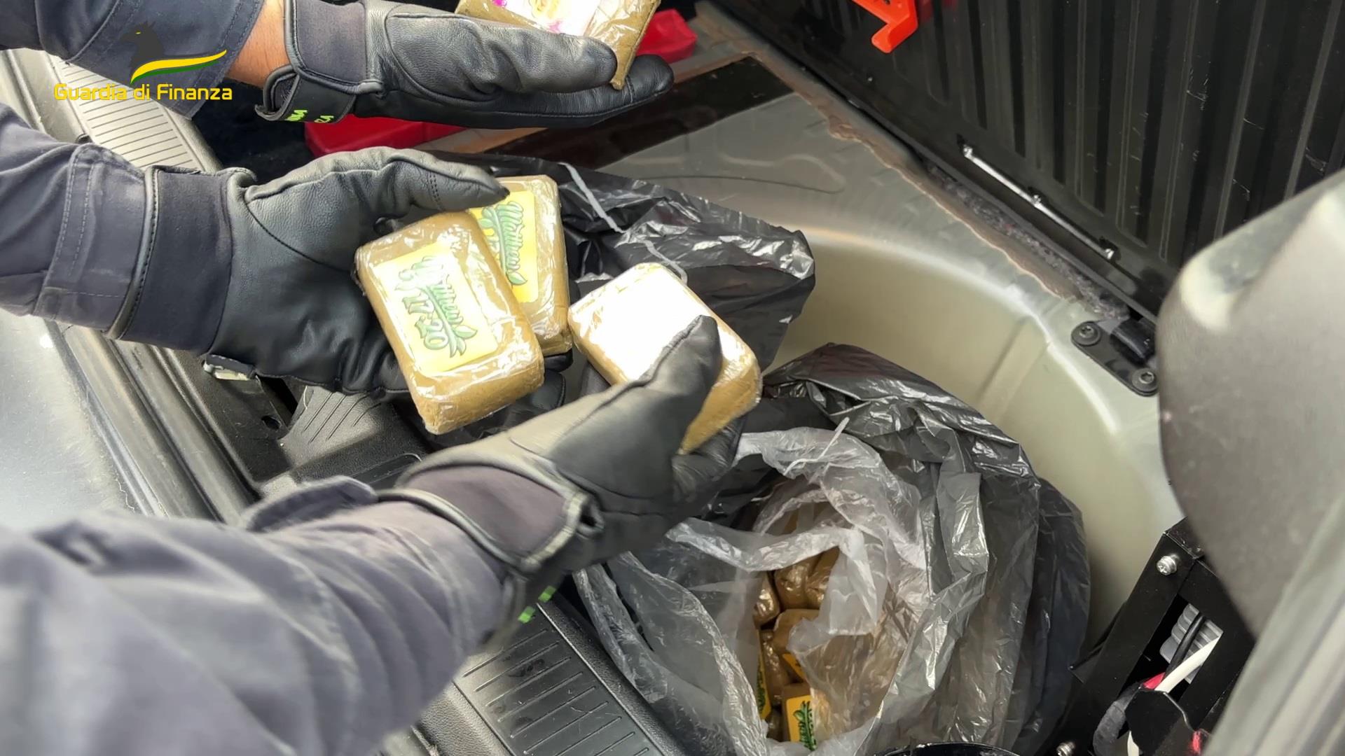 “Take Away”, operazione antidroga con sequestro di oltre 40 chili di hashish e un arrestato